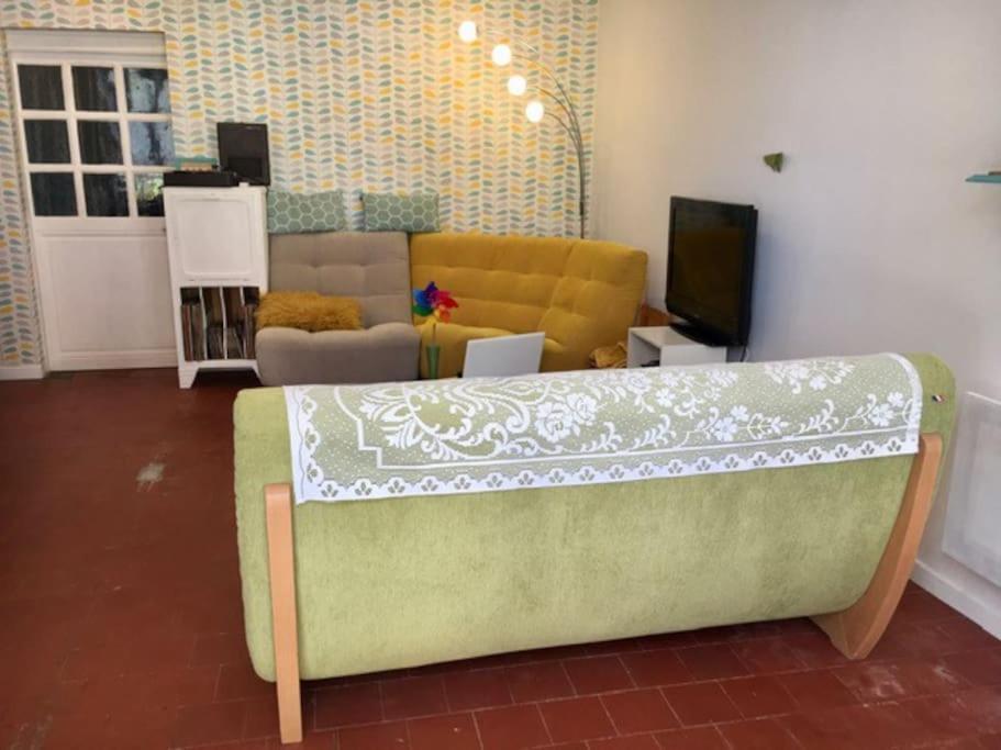 Maison Face A L'Etang Precy Экстерьер фото